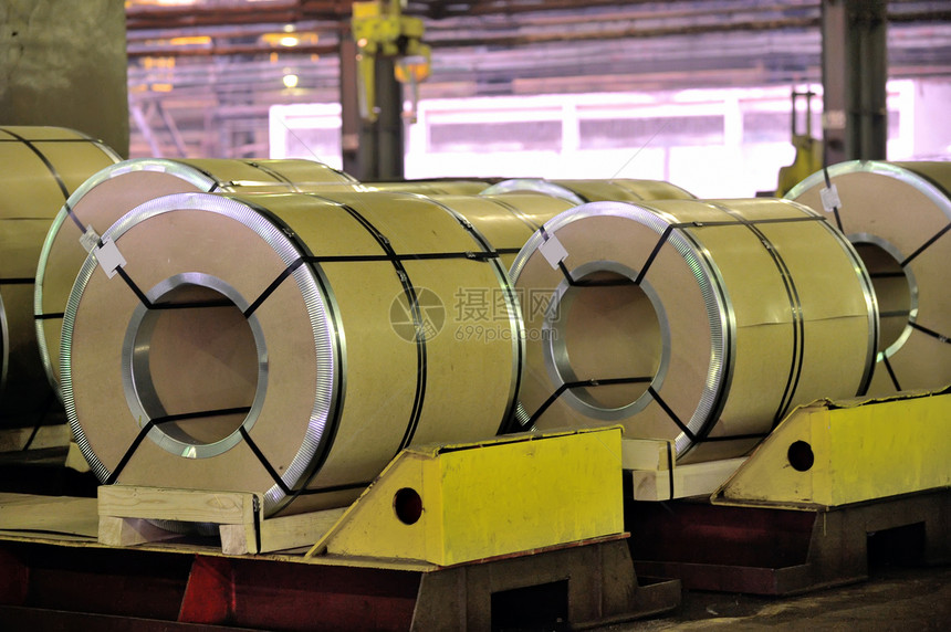 钢板卷圆形制造业金属灰色植物仓库床单炼铁合金工厂图片