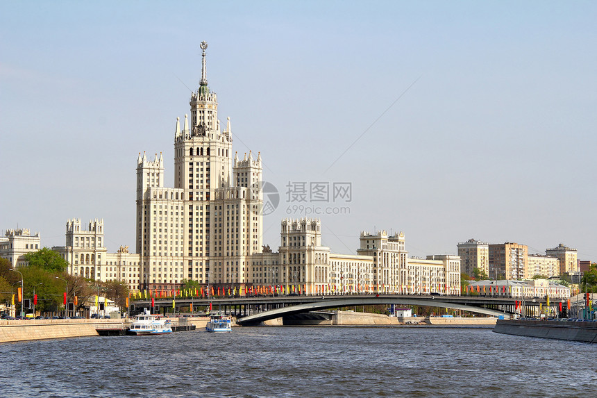 莫斯科的公寓房建筑尖塔旅行乐趣住宅船舶发射刀具波纹城市图片