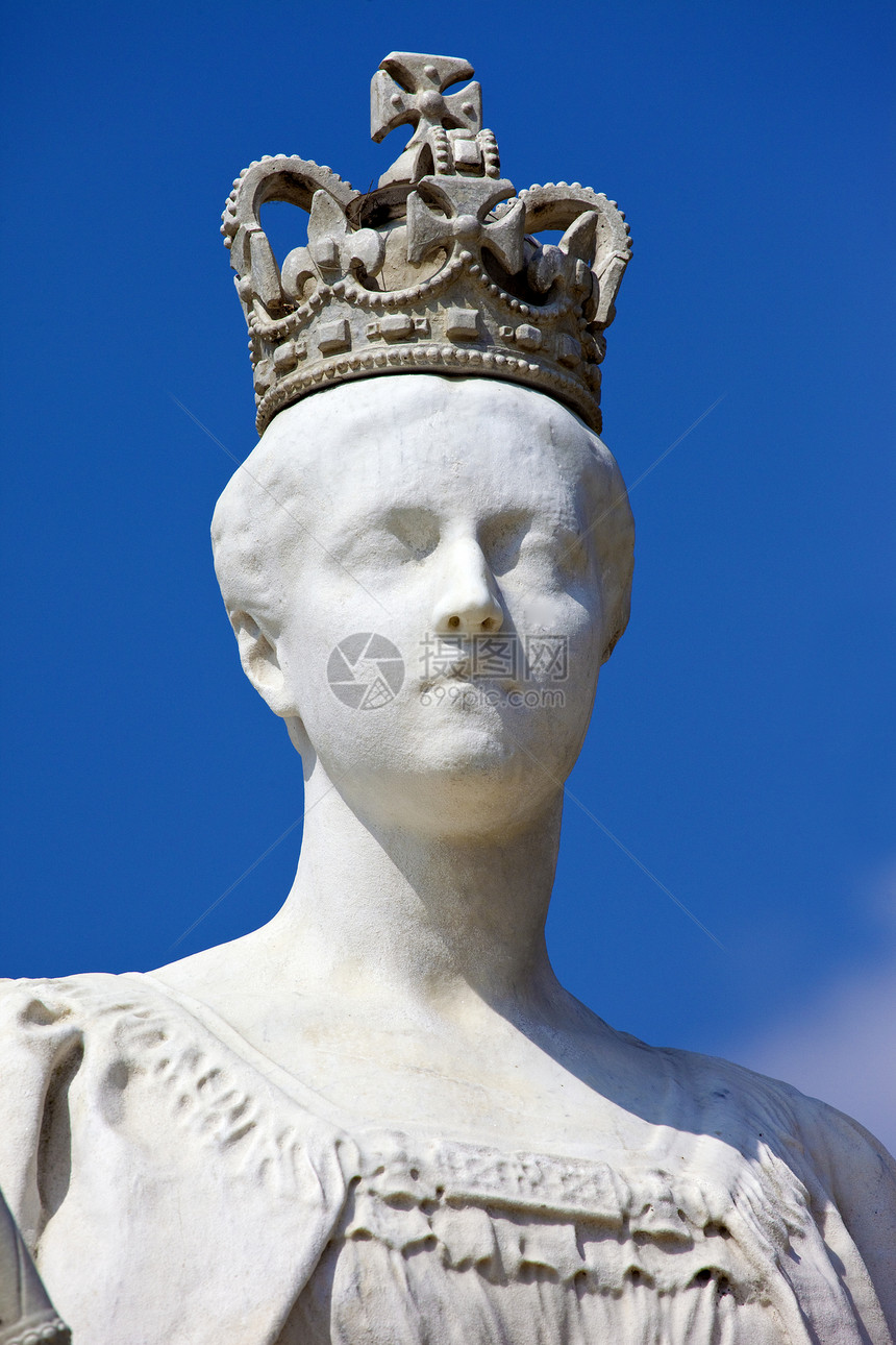 伦敦Kensington宫维多利亚王后女神像公园纪念碑旅游版税旅行皇家历史性雕像历史地标图片