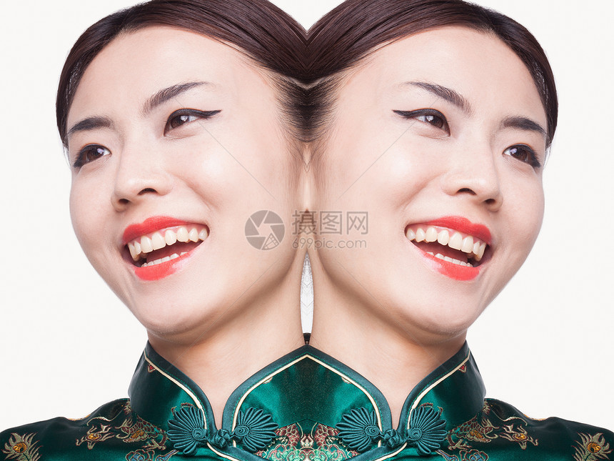 Qipao数字综合公司青年妇女两个人女性旗袍表情部位扇子化妆品影棚个性服装图片