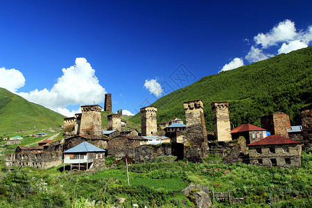 山区村村庄蓝色石头国家高地生态建筑旅游全景爬坡高清图片