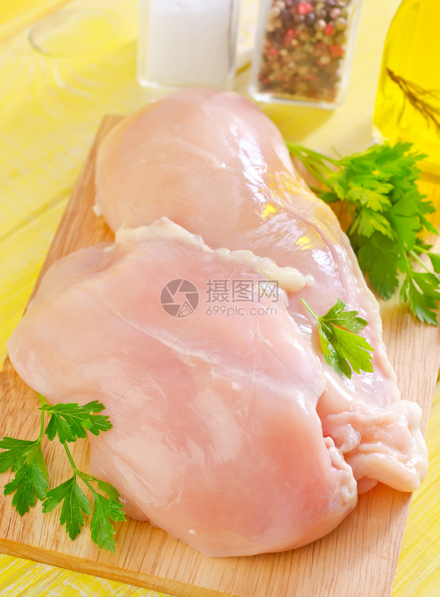 鸡片木头火鸡鱼片食物美食动物肌肉正方形木板胡椒图片