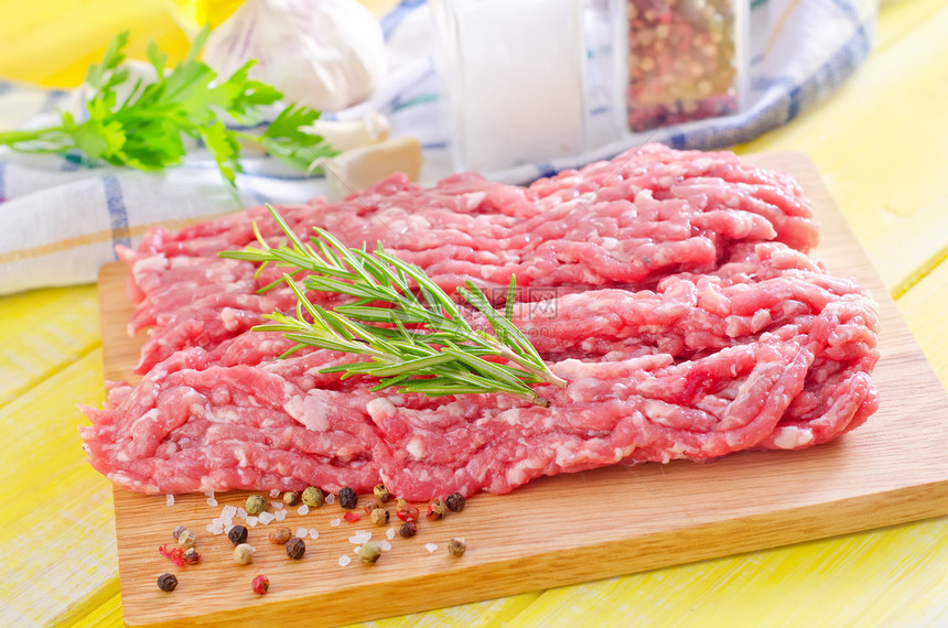 分钟肉羊肉猪肉红肉洋葱碎肉烹饪营养摄影食物牛肉图片