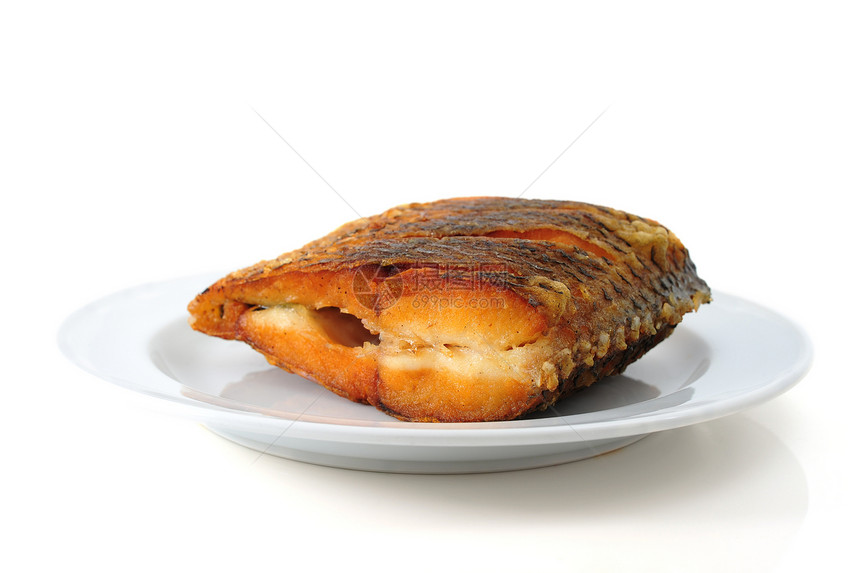 炸鱼油炸熟鱼白色盘子海鲜图片