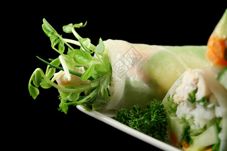 蔬菜春卷越南大米纸卷蔬菜酱油草药美食香菜豆芽午餐节食面条春卷背景