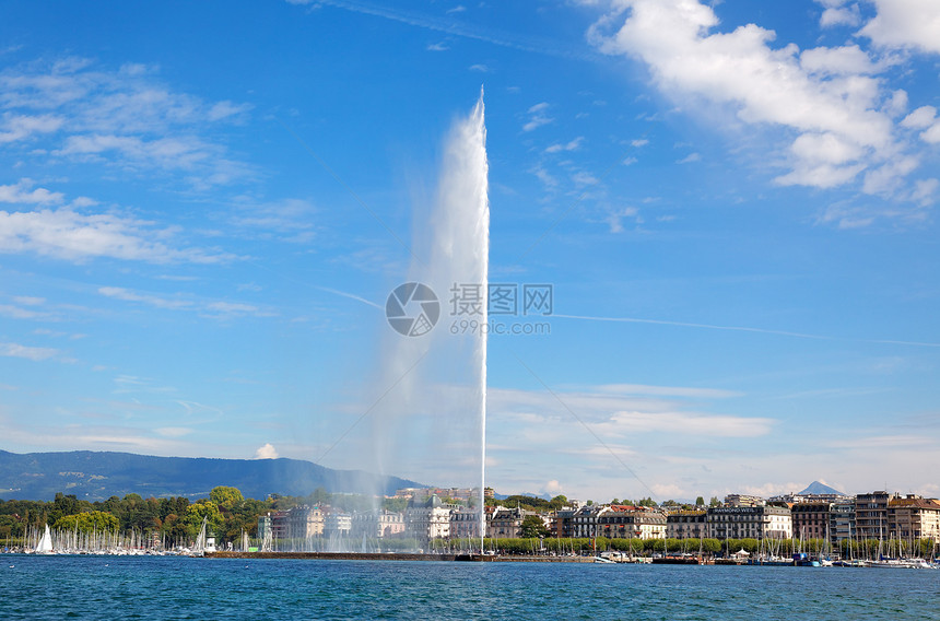 夏季在莱曼湖的日内瓦水喷气式喷水机天空反射旅行地标明信片旅游城市喷泉喷射纪念碑图片