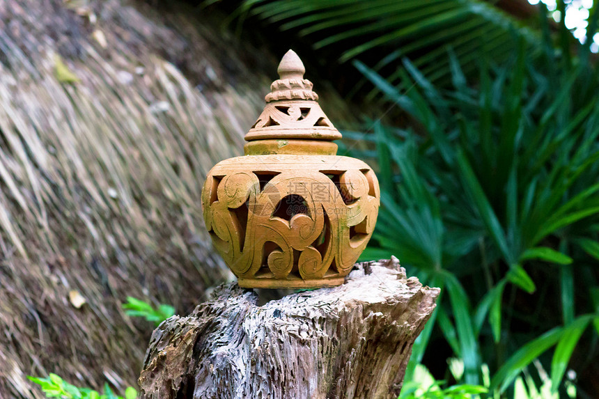 泰国人民摇摆手工艺 陶器大地装饰品血管文化装饰橙子水壶雕刻制品花瓶图片