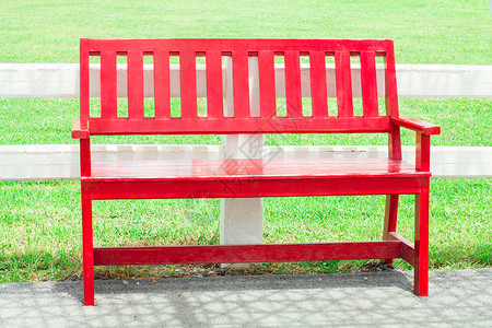 主 席红色椅子旅行公园木材搜索休息绿色木头长椅背景图片