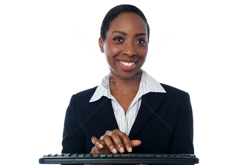 在键盘上打字的女商务人士经理人士工作员工女性钥匙公司企业家女士成功图片