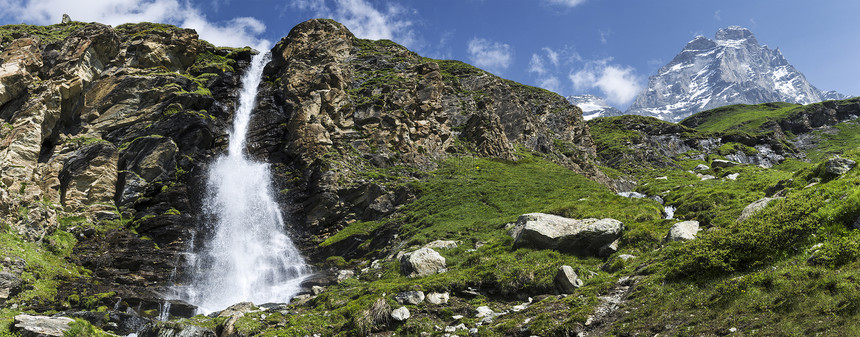 瀑布和Cervino山 瓦尔图伦切图片