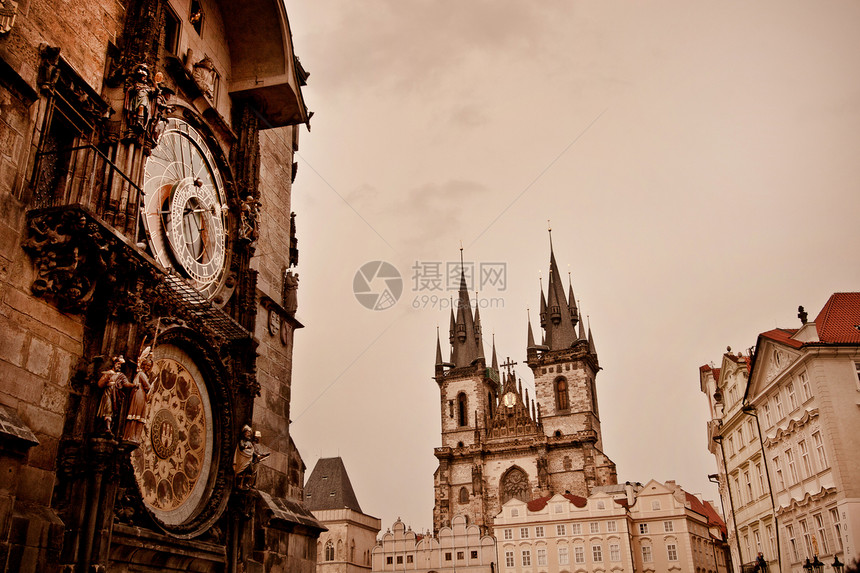 布拉格旧城广场的天文钟景观教会城堡文化风格历史建筑建筑学城市艺术图片