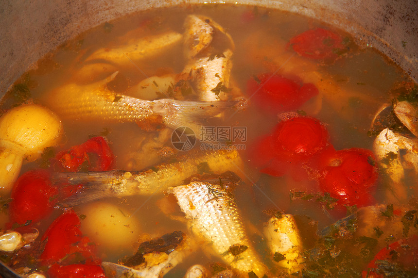 立方体美食鳟鱼午餐浓汤胡椒香料饮食水平食物季节图片