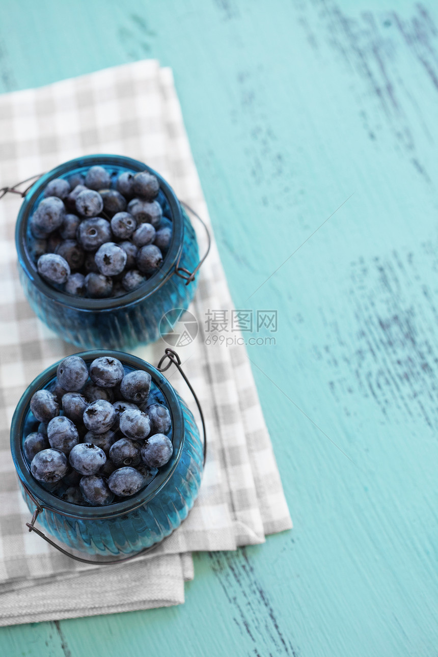蓝莓勺子桌子食物木头果味市场乡村水果蓝色甜点图片