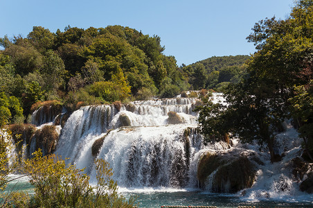 克罗地亚Krka国家公园瀑布环境瀑布国家公园热带旅游森林旅行背景图片