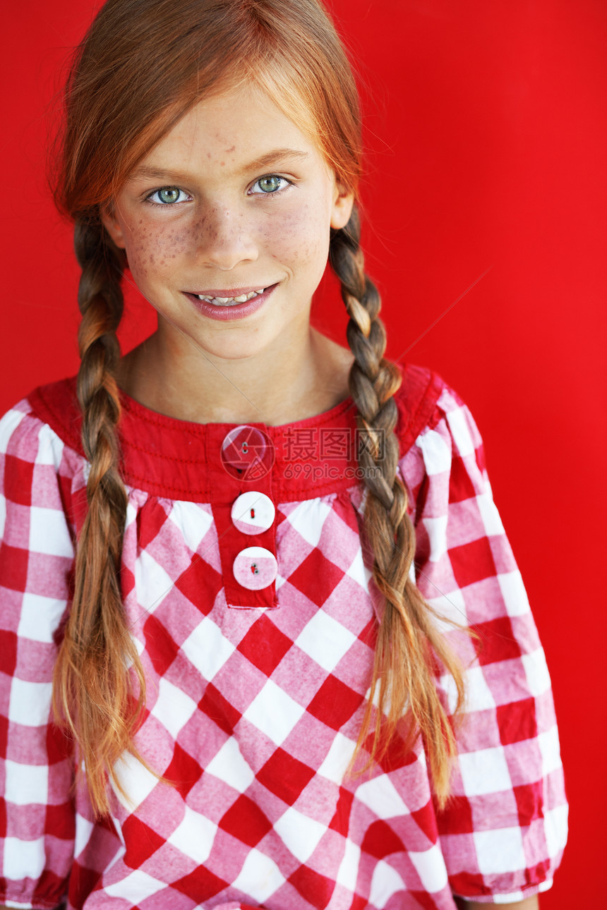 Redehead儿童辫子孩子雀斑发型头发女性皮肤微笑青年快乐图片