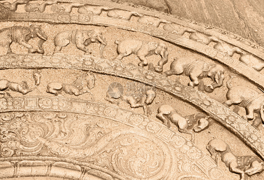 地面雕刻作为月光石的解除旅行寺庙遗产历史性工艺观众艺术圆圈入口佛教徒图片