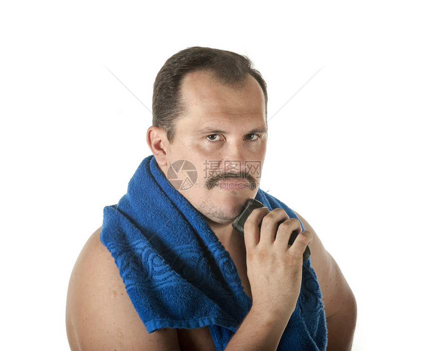男子用电动剃刀刮脸下巴手指剃须刀外貌生活成人毛巾摄影男人男性图片