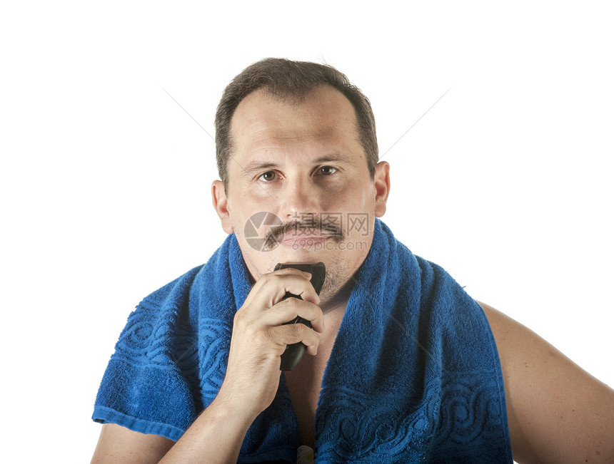 男子用电动剃刀刮脸毛巾外貌身体摄影生活洗澡膀子浴室反射手指图片