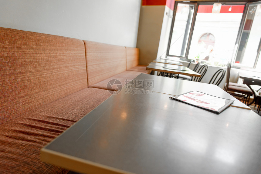 传统食堂餐厅的内地情况桌子小酒馆房间窗户旅游风格地面酒吧装饰咖啡店图片