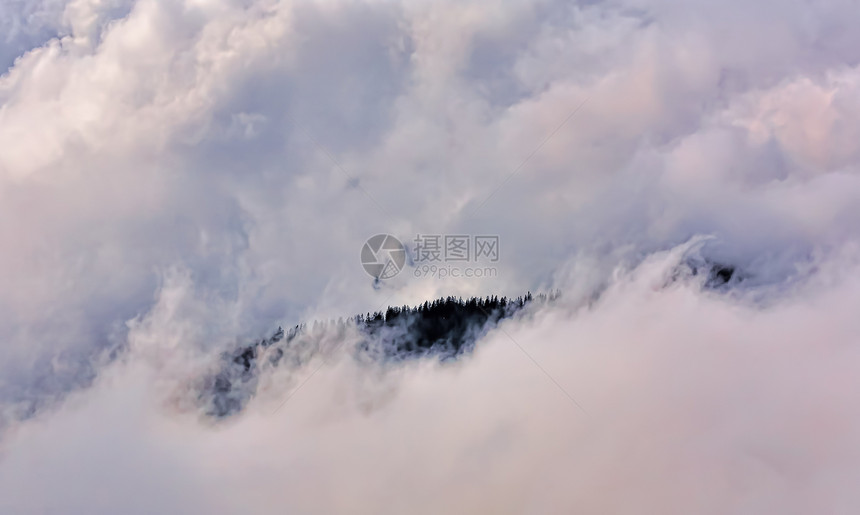 云云岛风暴风景山脉天气戏剧性天空图片