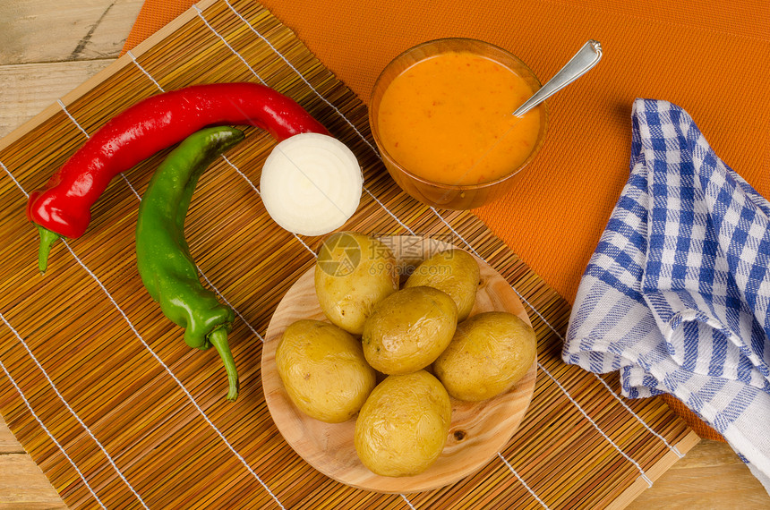 Mojo 酱汁服务胡椒小菜食物美食静物魔力烹饪水平土豆图片