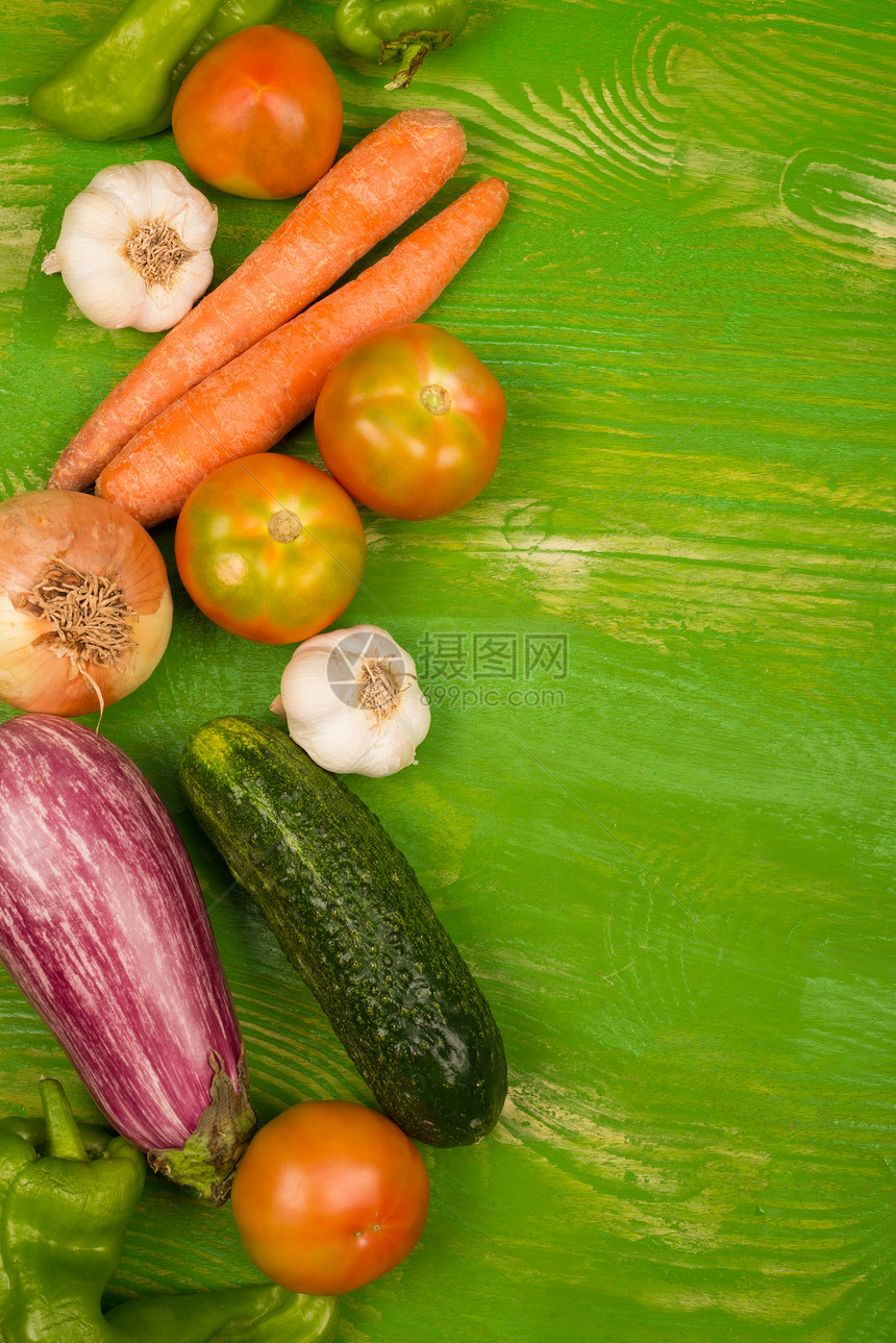 新鲜蔬菜菜单风化高视角营养桌子黄瓜食物洋葱胡椒茄子图片