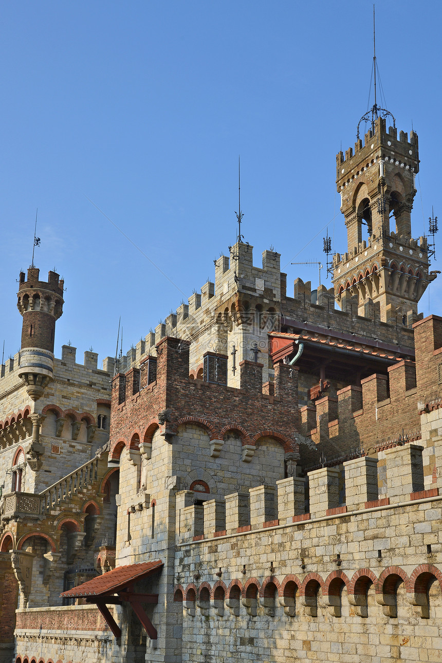 卡斯特略马肯齐埃热诺瓦 意大利历史天空堡垒建筑学庄园旅游建筑图片