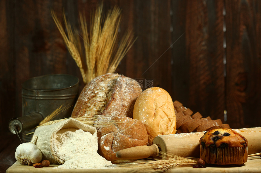 烤新鲜烤面包产品团体作品食物馒头烘烤收成大麦烤面包机燕麦图片