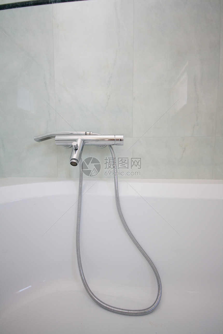 现代淋浴金属浴室洗澡水龙头图片