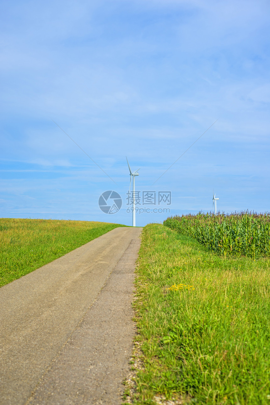 风车轮车轮天空场地活力农村发电机环境草地生态涡轮机图片