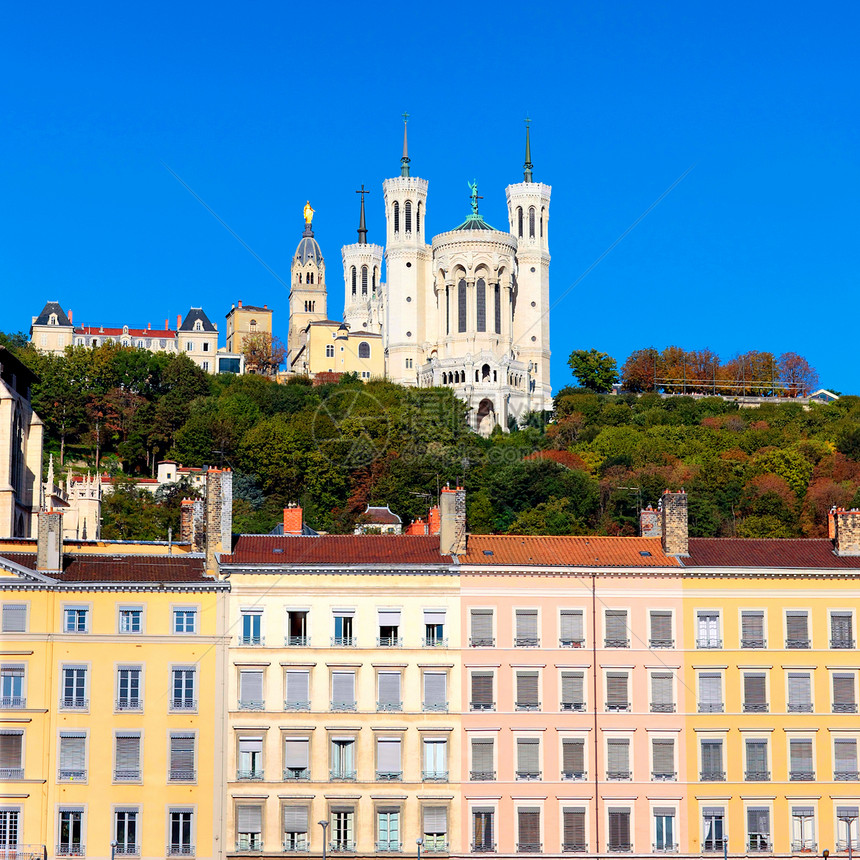 著名的四维圣母院观点城市大教堂天际教会吸引力景观建筑蓝色地标天空图片
