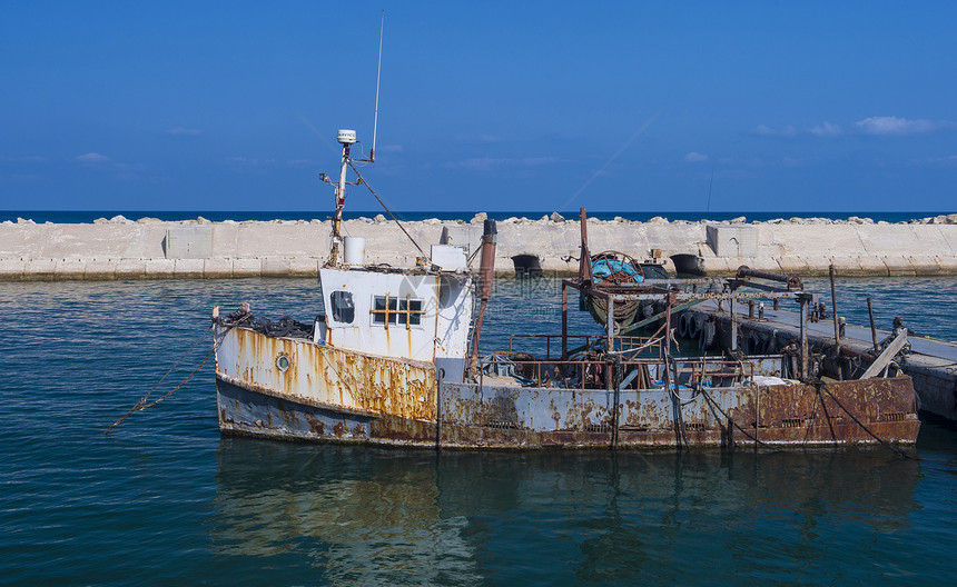 Rusty渔船图片