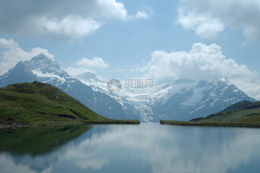 阿尔卑斯湖冰川岩石山脉顶峰旅游图片