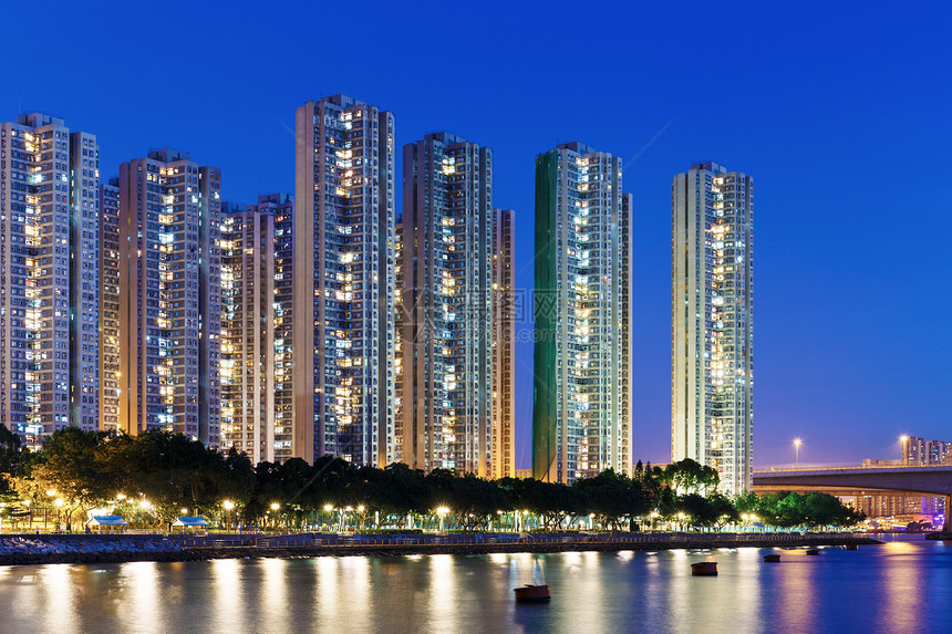 香港的住宅楼群建设天际天空建筑房子公寓建筑学海洋摩天大楼图片