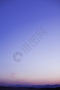 陆地上空的地平线中国山地风景和黄昏天的天空山脉气候田园美水平风光场景沙漠摄影蓝色日落背景
