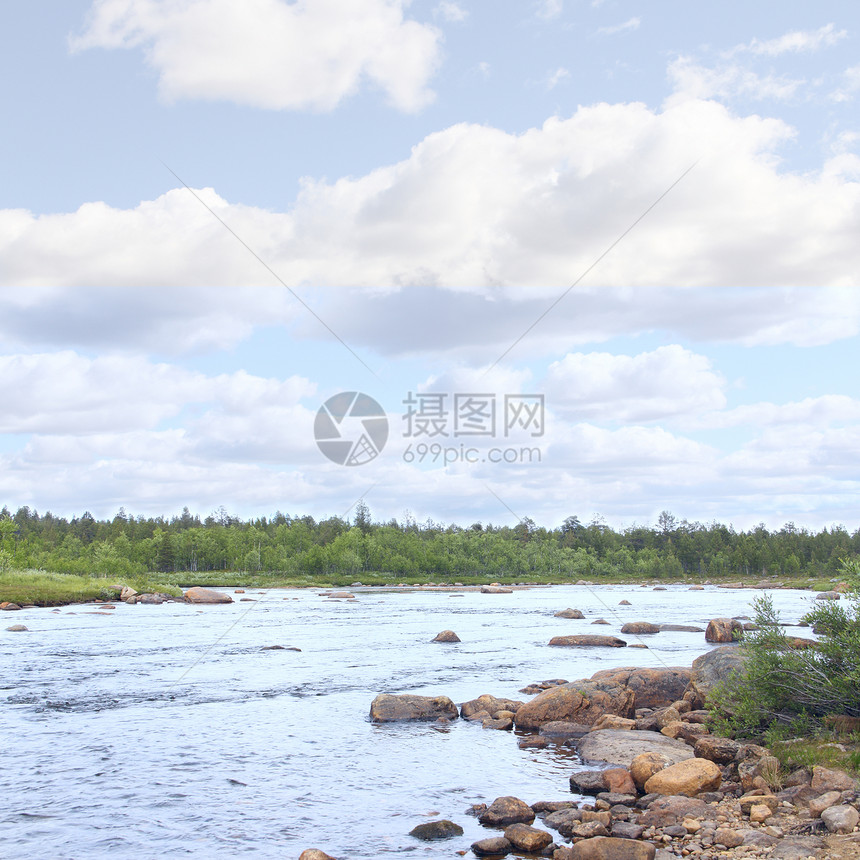 森林河流的景观林地旅游河床山脉环境海岸岩石旅行树木晴天图片