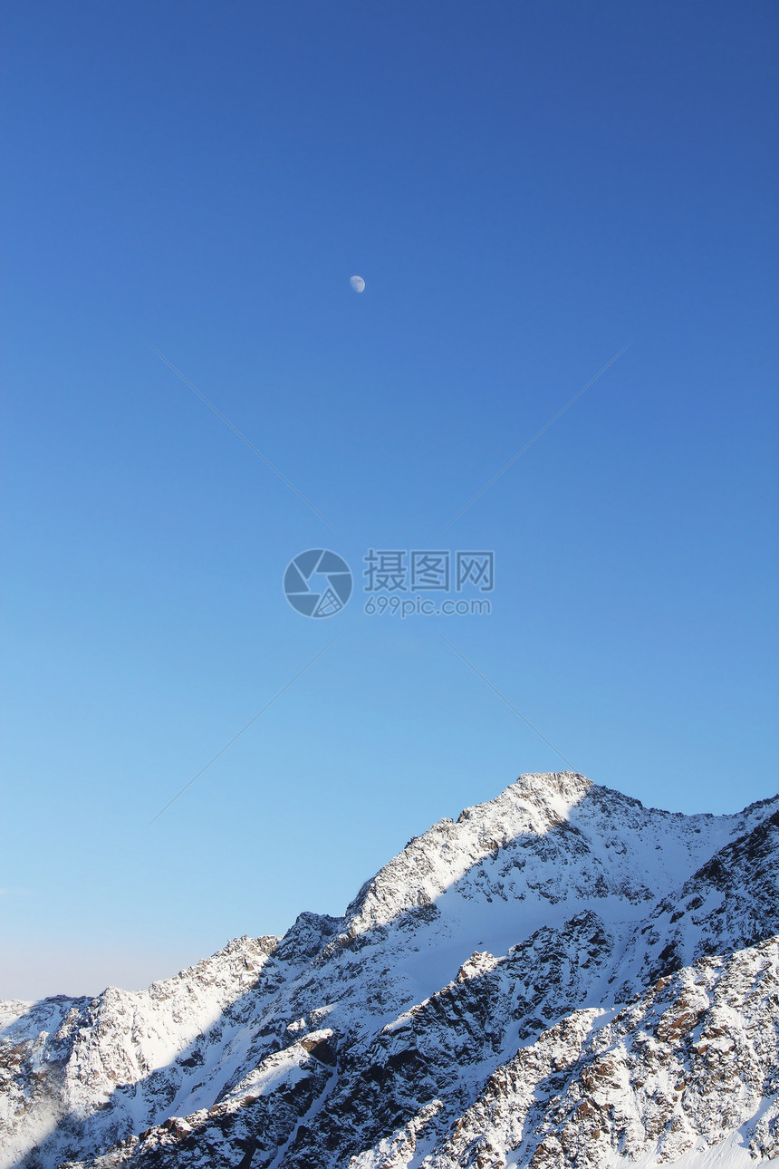 山峰峰高山日出旅行童话首脑环境顶峰假期滑雪旅游图片