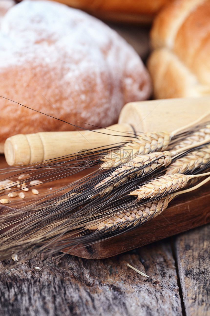 小麦焙烤面包谷物面团烘烤静物种子擀面杖食物面粉图片