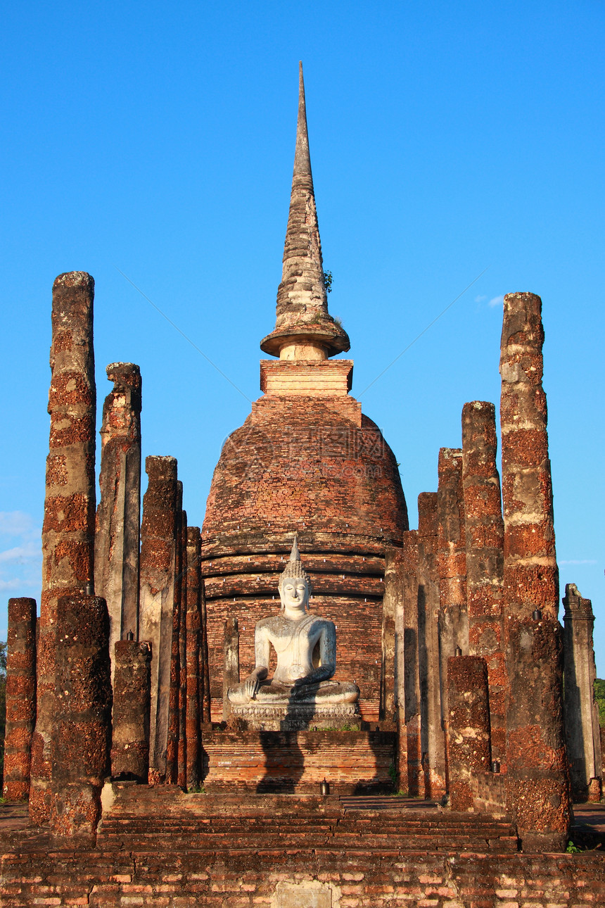 佛佛形象文化宗教石头祷告柱子历史天空废墟佛像阳光图片