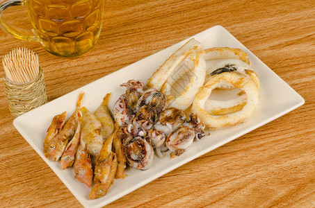 佩斯卡托斯小吃油炸水平鱿鱼圈美食乌贼食物高清图片