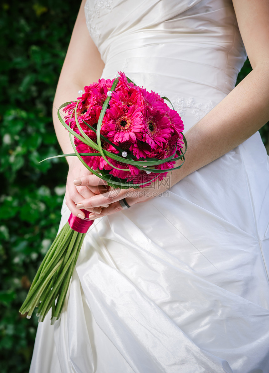 盛花新娘成人庆典婚礼婚姻裙子花朵花束订婚白色女士图片