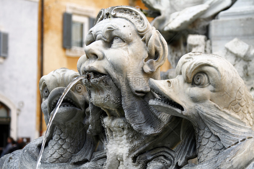 意大利罗马潘席恩附近的不老泉广场古董喷泉历史建筑学历史性地标图片