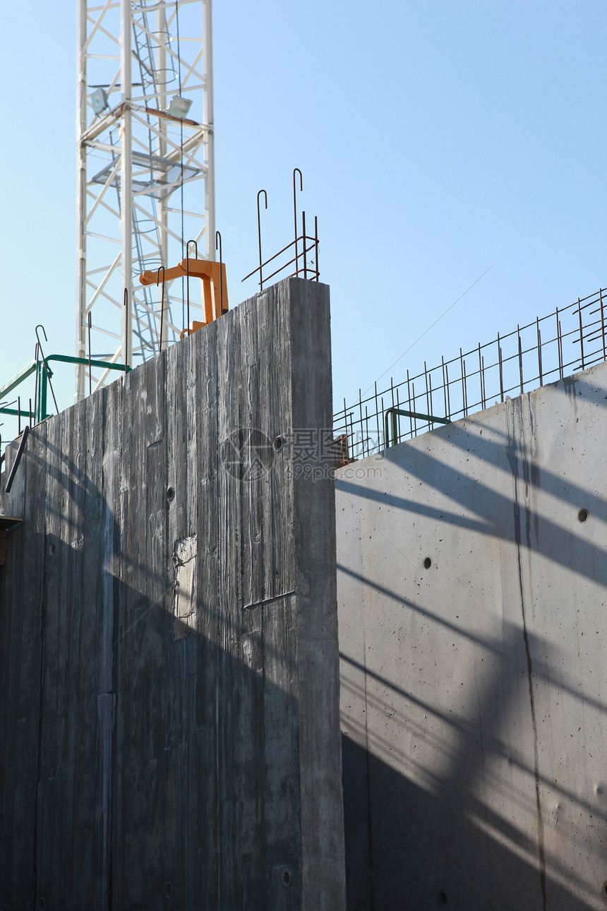 正在建造的建筑石油白色店铺活力贮存工厂资源工业化学金属图片