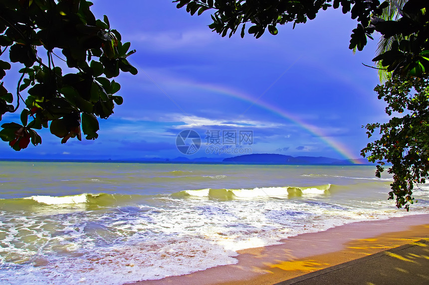 浅南海滩的彩虹热带情调异国图片