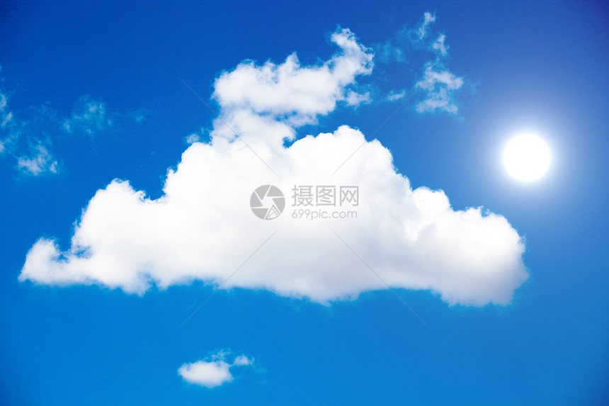 蓝天空 云与太阳自由晴天臭氧天堂气候环境空气阳光气象风景图片