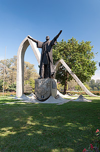 伊比拉普埃拉公园巴西圣保罗的纪念碑历史文化青铜旅行城市雕像公园男人雕塑历史性背景