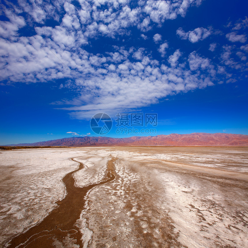 加利福尼亚死亡谷国家公园 Badwater旅行编队天空脆皮死亡沙漠盐场订金公园荒地图片