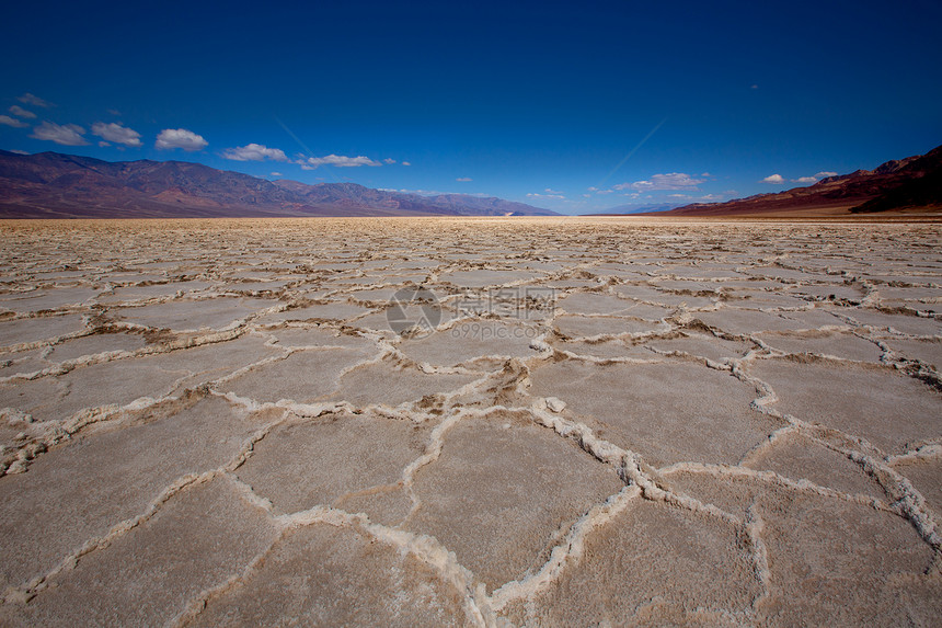 Badwa 河流域死亡谷盐层死亡订金编队旅行盐场地质学脆皮国家气候土壤图片