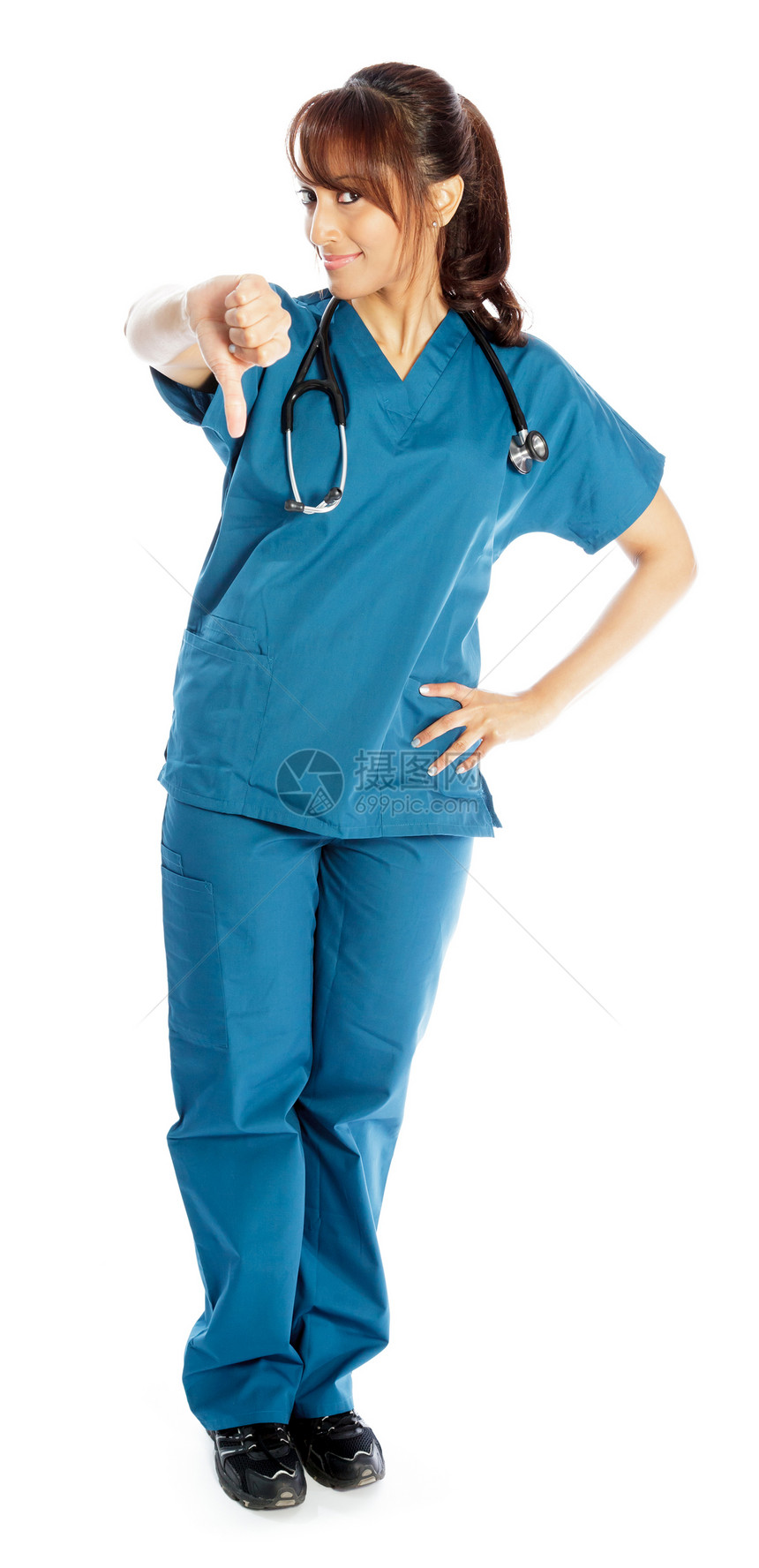 有吸引力的印度妇女孤立在白种背景上幸福微笑医生职业保健专业长发蓝色医护人员喜悦图片
