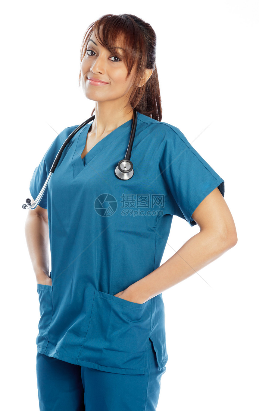 有吸引力的印度妇女孤立在白种背景上长发喜悦白色擦洗快乐医护人员保健医疗护士医学图片